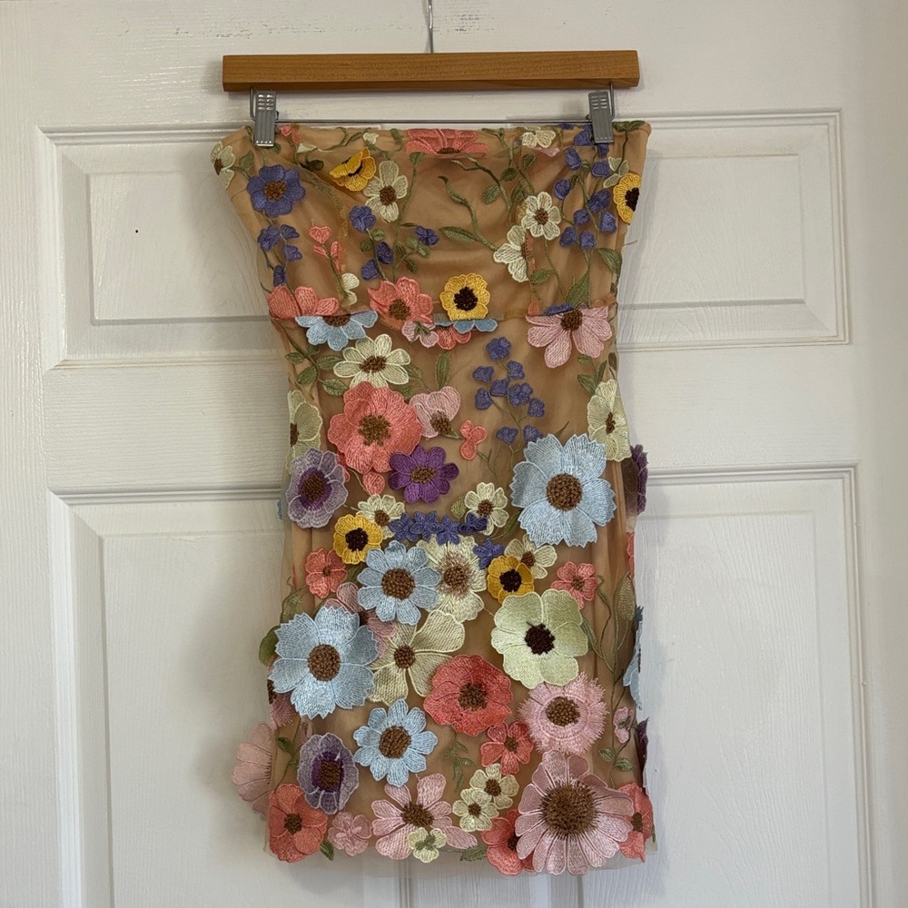 Floral Embroidered Strapless Dress